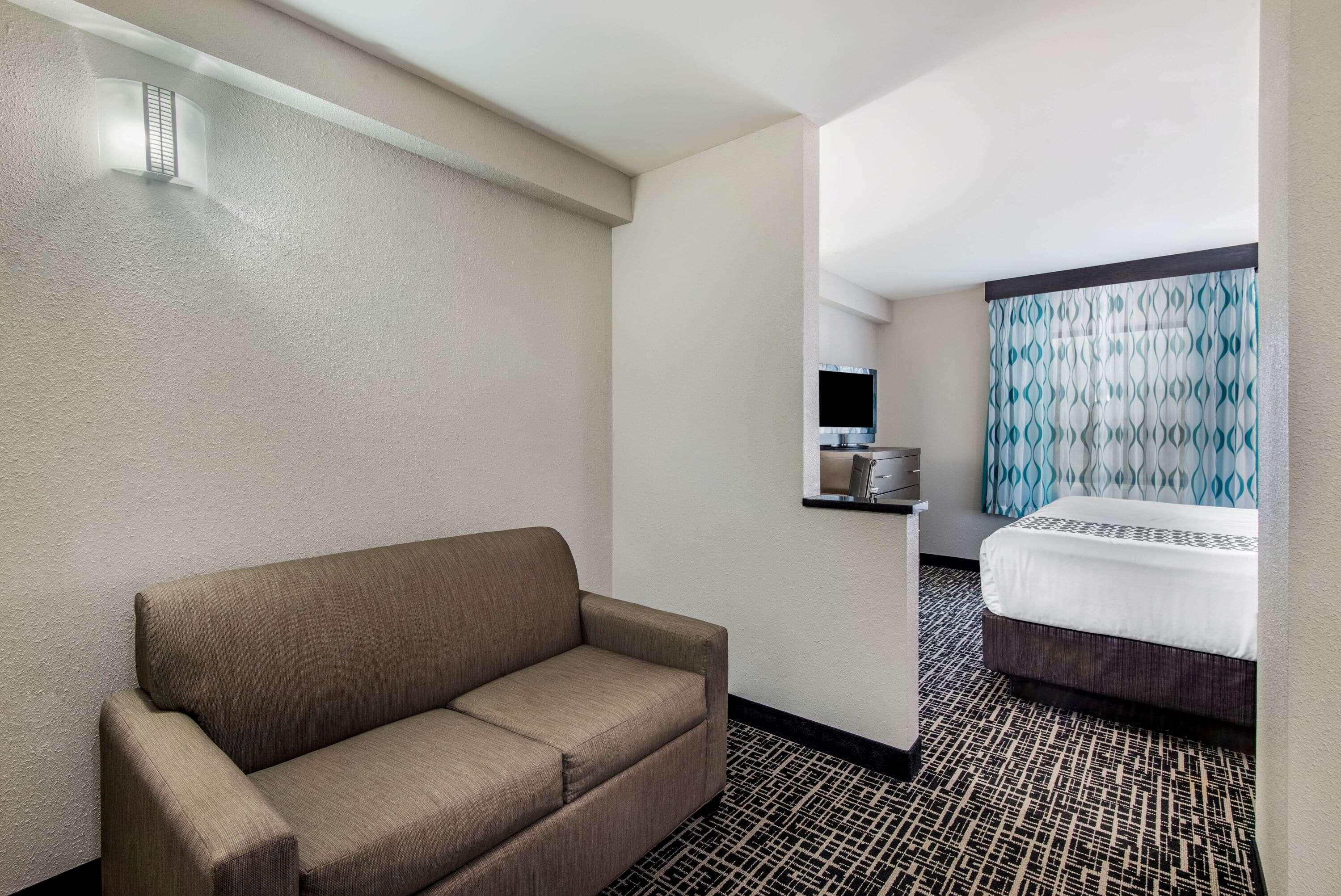 La Quinta Inn By Wyndham West Long Branch Nj Shore Area Exterior photo